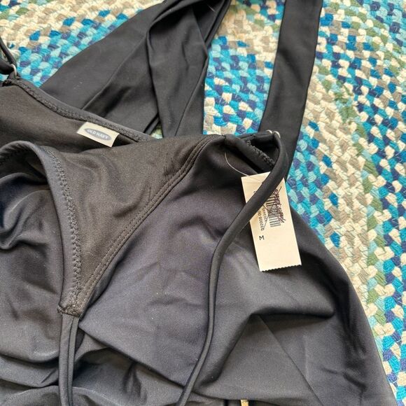 New Old Navy Swimsuit - Picture 5 of 6